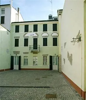 Hotel Antica Dimora Mantova 4*,